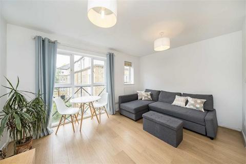 1 bedroom flat for sale, Farrow Lane, London SE14