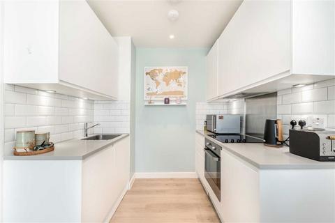 1 bedroom flat for sale, Varcoe Road, London SE16