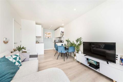 1 bedroom flat for sale, Varcoe Road, London SE16