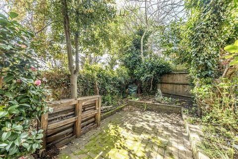 3 bedroom terraced house for sale, Brocklehurst Street, London SE14