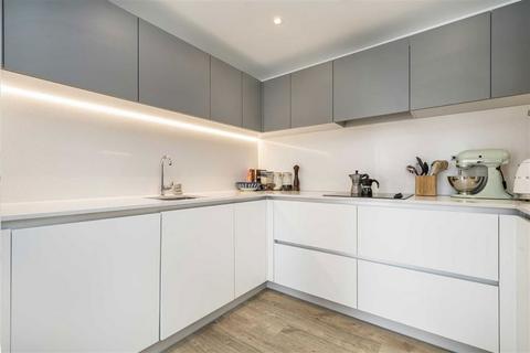 2 bedroom flat for sale, Goodwood Road, London SE14