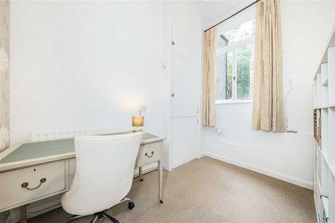 2 bedroom flat for sale, Queens Road, London SE14