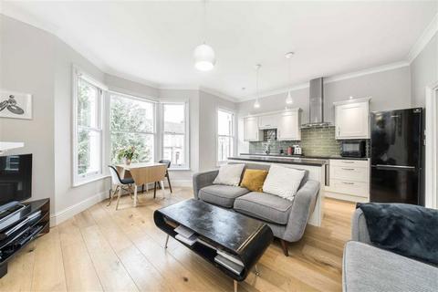 3 bedroom flat for sale, Musgrove Road, London SE14