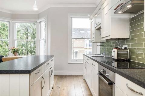 3 bedroom flat for sale, Musgrove Road, London SE14