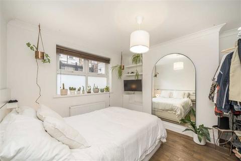 2 bedroom flat for sale, Alpha Road, London SE14