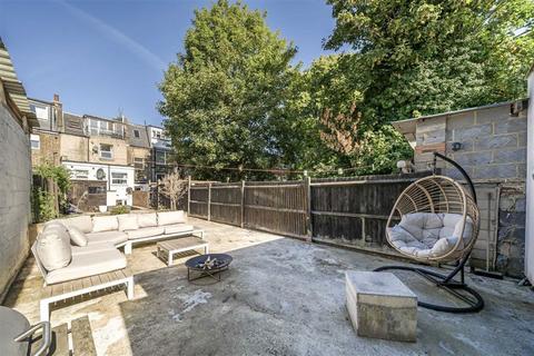 9 Alpha Road, London, SE14 6TZ