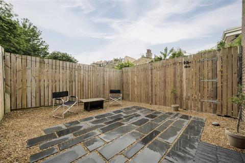 70 Brookmill Road, London, SE8 4JJ