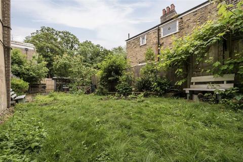 70 Brookmill Road, London, SE8 4JJ