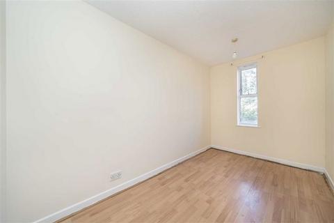 2 bedroom flat for sale, Deptford Church Street, London SE8