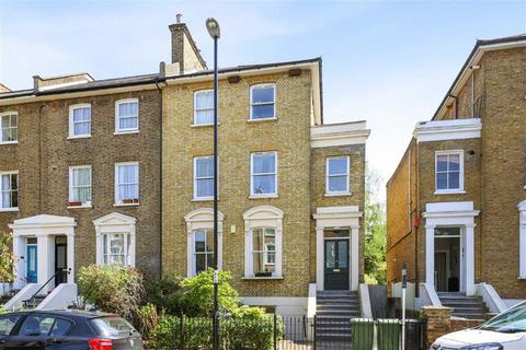 2 bedroom flat for sale, Manor Avenue, London SE4