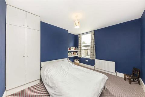 212 Malpas Road, London, SE4 1DH