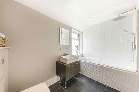 212 Malpas Road, London, SE4 1DH