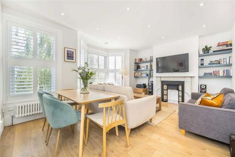 3 bedroom flat for sale, Aspinall Road, London SE4