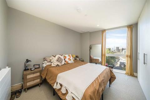 2 bedroom flat for sale, Moulding Lane, London SE14