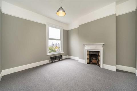 4 bedroom flat to rent, Arbuthnot Road, London SE14