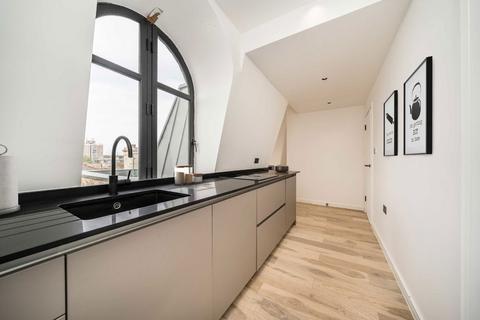 1 bedroom flat for sale, Forest Road, London E8