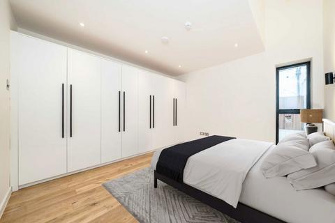 1 bedroom flat for sale, Burrows Mews, London SE1