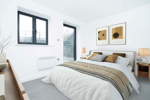 2 bedroom flat for sale, Cambridge Heath Road, London E2