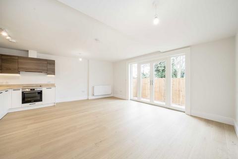 1 bedroom flat for sale, Blenheim Road, Raynes Park SW20