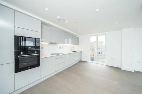 2 bedroom flat for sale, Yelverton Road, Battersea SW11