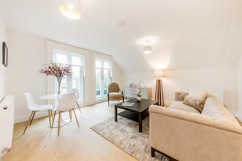 1 bedroom flat for sale, Blenheim Road, Raynes Park SW20