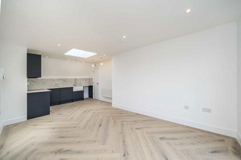 1 bedroom flat for sale, Court Farm Road, Eltham SE9