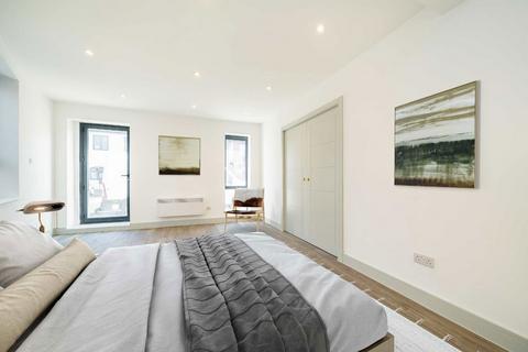 1 bedroom flat for sale, Norbury Crescent, Streatham SW16