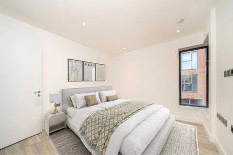 2 bedroom flat for sale, East Road, Wimbledon SW19