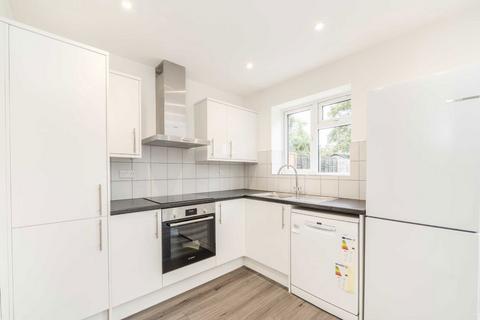 4 bedroom terraced house for sale, Botsford Road, London SW20