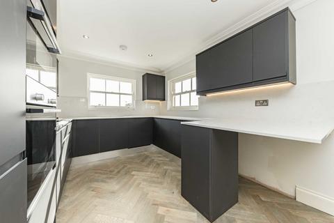 2 bedroom flat for sale, Rosebank Road, London W7