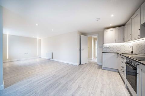 1 bedroom flat for sale, Hanworth Road, Hounslow TW3