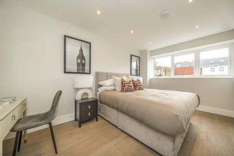 2 bedroom flat for sale, Victoria Road, Surbiton KT6