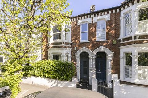 3 bedroom terraced house for sale, Salcott Road, London SW11