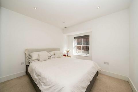 1 bedroom flat for sale, Hyde Lane, London SW11