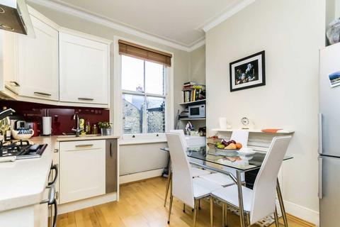 1 bedroom flat for sale, Ingelow Road, London SW8