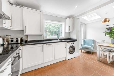 2 bedroom flat for sale, Glycena Road, London SW11