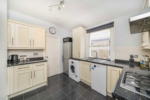 2 bedroom flat for sale, Thorndean Street, London SW18