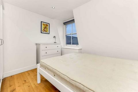 2 bedroom flat for sale, Queenstown Road, London SW8