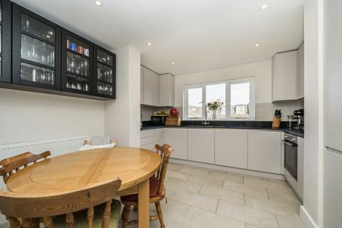 3 bedroom flat for sale, Albert Bridge Road, London SW11