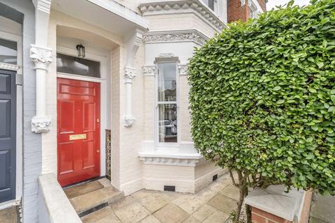 2 bedroom flat for sale, Bramfield Road, London SW11