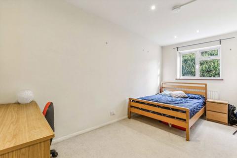 14 Acanthus Road, London, SW11 5TY