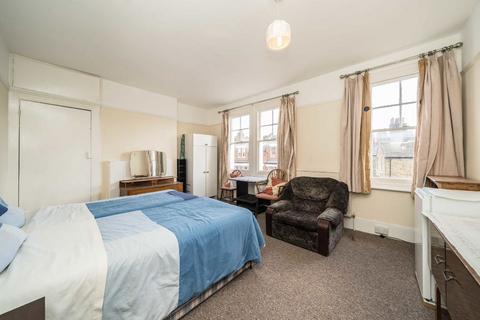 6 bedroom terraced house for sale, Garfield Road, London SW11