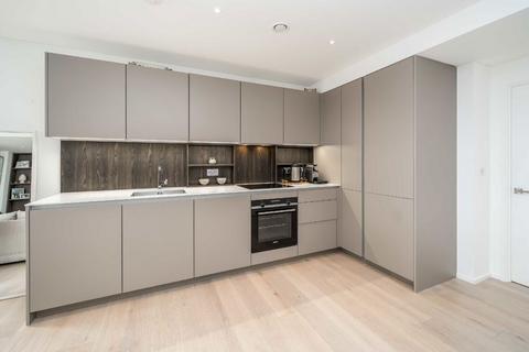 2 bedroom flat for sale, York Place, London SW11