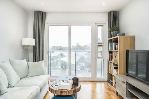 1 bedroom flat for sale, Holman Road, London SW11