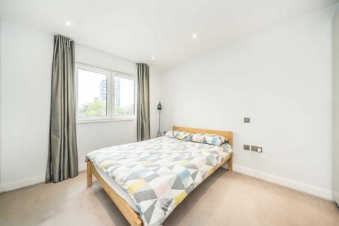 1 bedroom flat for sale, Holman Road, London SW11