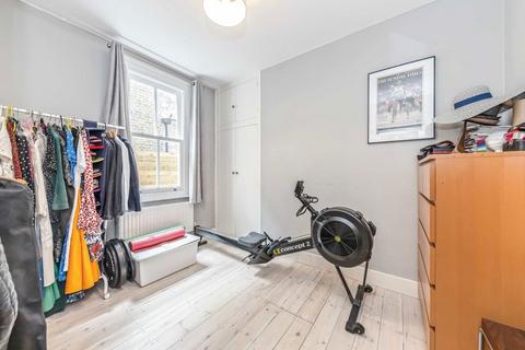 2 bedroom flat for sale, Swaby Road, London SW18