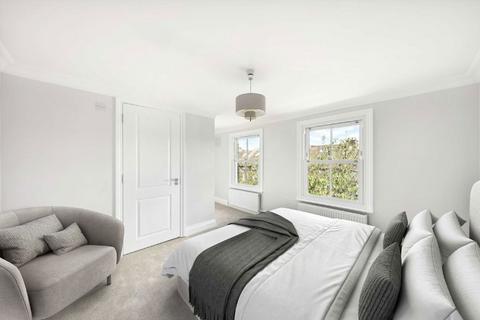 3 bedroom flat for sale, Inworth Street, London SW11