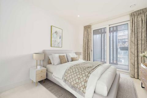 2 bedroom flat for sale, Hyde Lane, London SW11