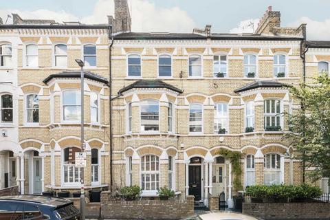 37 Beauchamp Road, London, SW11 1PG