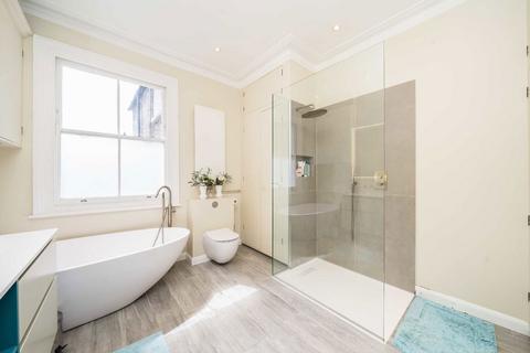 37 Beauchamp Road, London, SW11 1PG